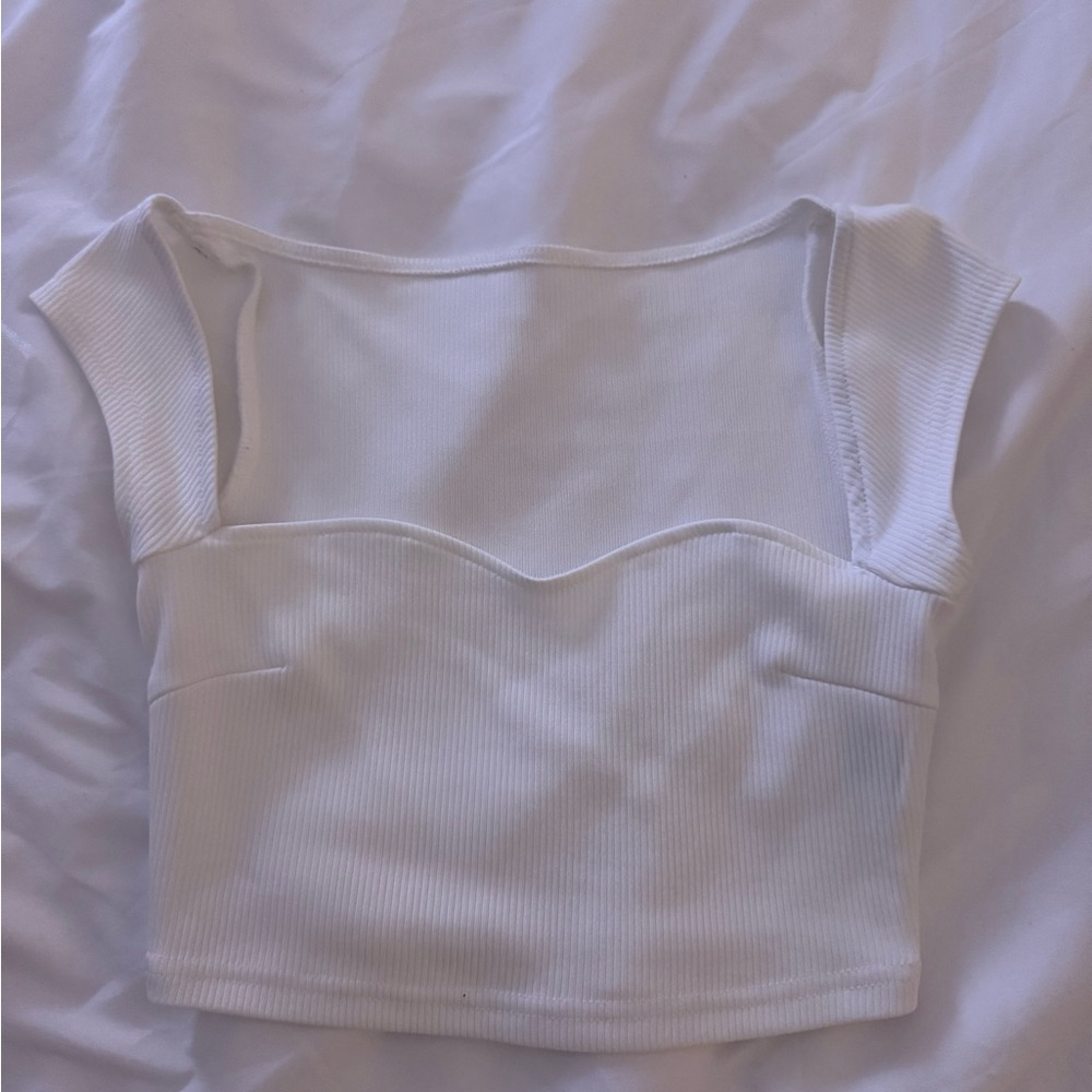 Elegant White Ribbed Women's Top